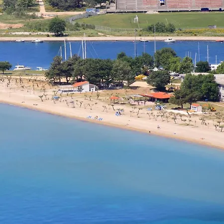 아파트 With Parking Space - 21053 *