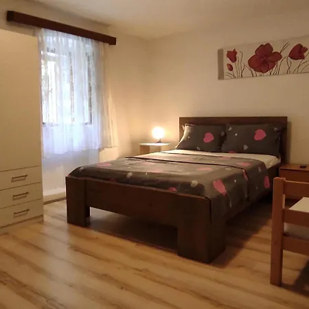 With A Parking Space - 21053 Apartment Omis