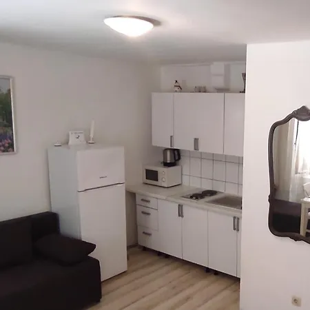 With Parking Space - 21053 오미스